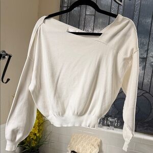 Line & Dot Cream cropped Sweater